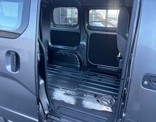 2021 Nissan Nv200 LOW KM, LIKE NEW!! image 256867
