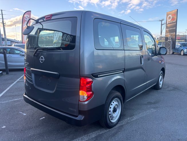 2021 Nissan Nv200 LOW KM, LIKE NEW!! image 256862