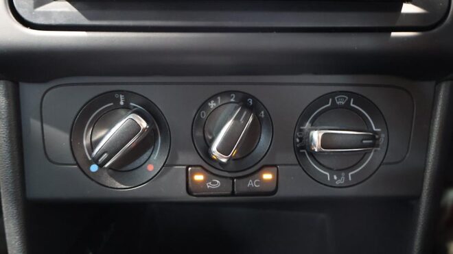 2013 Volkswagen Polo TSI Comfort Line Blue Motion image 310620