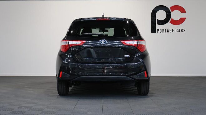 2017 Toyota Vitz Hybrid – Alloy Wheels image 313234