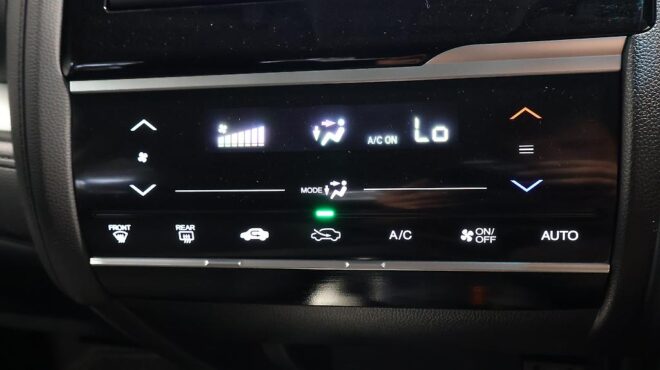 2014 Honda Fit Hybrid L-Package image 317981