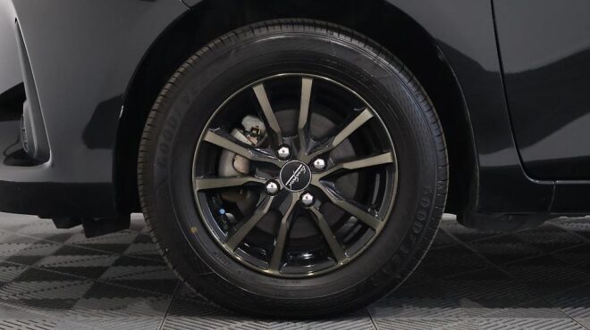 2017 Toyota Vitz Hybrid – Alloy Wheels image 313241