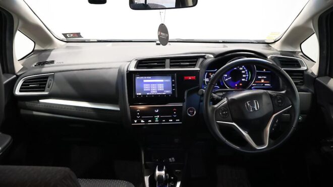 2013 Honda Fit Hybrid L Package, Cruise Control image 311429