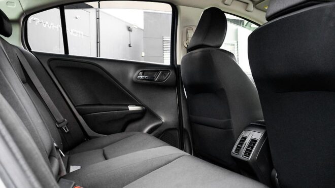 2015 Honda Grace Hybrid LX image 303865