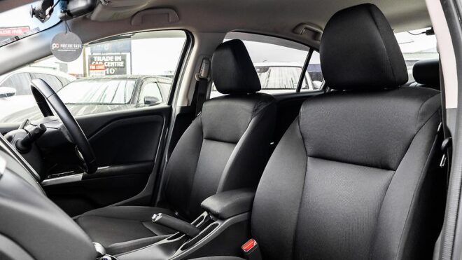 2015 Honda Grace Hybrid LX image 303875