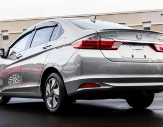 2015 Honda Grace Hybrid LX image 303860