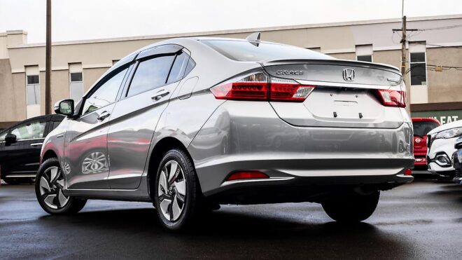 2015 Honda Grace Hybrid LX image 303860