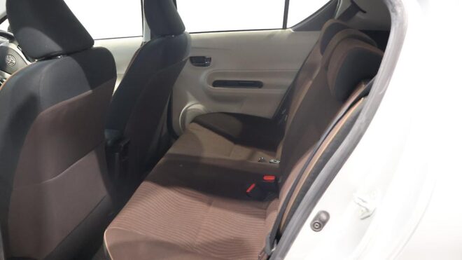 2012 Toyota Aqua G Model/ Push Start/ Reverse Camera/ Alloy Wheels/ Hybrid image 313296