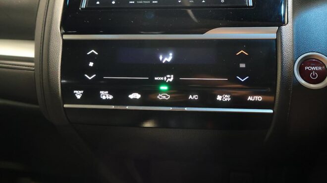 2013 Honda Fit Hybrid L Package, Cruise Control image 311434