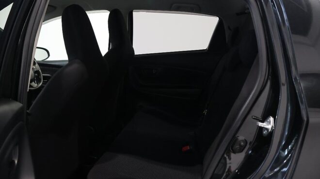 2017 Toyota Vitz Hybrid – Alloy Wheels image 313238