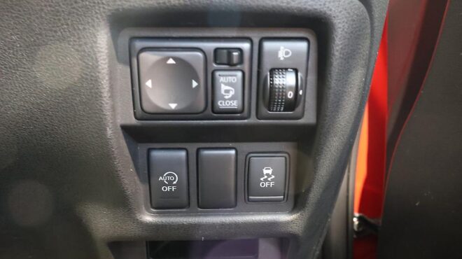 2014 Nissan Juke 15RX – Reverse Camera image 321668