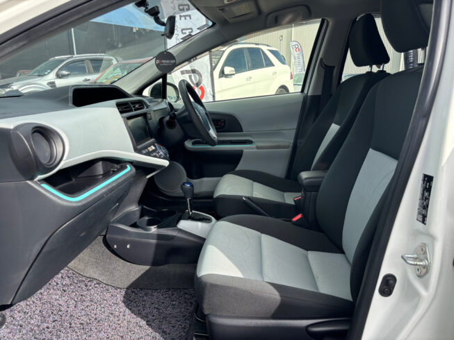 2012 Toyota Aqua S Model, Push Start, Reverse Camera image 308918