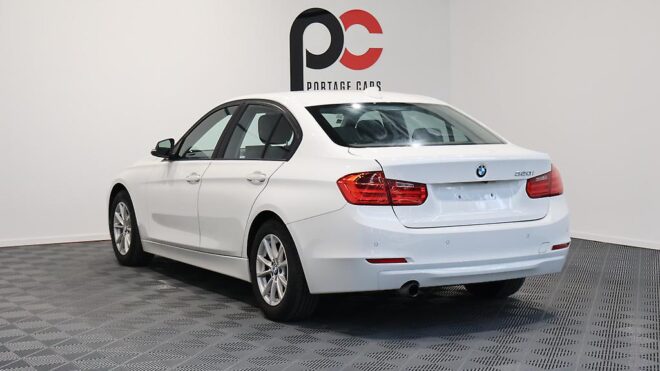 2014 Bmw 320i Low KMs Sedan image 308765