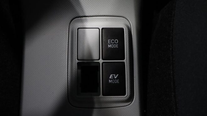 2013 Toyota Aqua S Model, Push Start, Low KMS image 312501