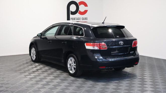 2012 Toyota Avensis Wagon Xi, Push Start, Paddle Shift image 317650