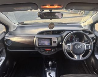 2014 Toyota Vitz Jewela Low KMS image 290810