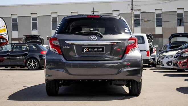 2014 Toyota Vitz F model, Push start image 316681