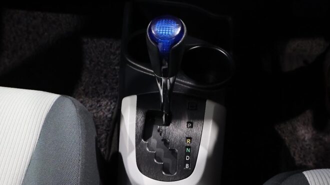 2013 Toyota Aqua S Model, Push Start, Low KMS image 312502