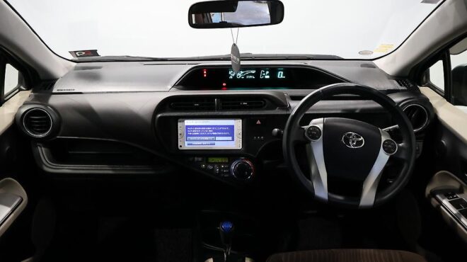 2012 Toyota Aqua G Model, Push Start, Reverse Camera, Low KMS image 318916