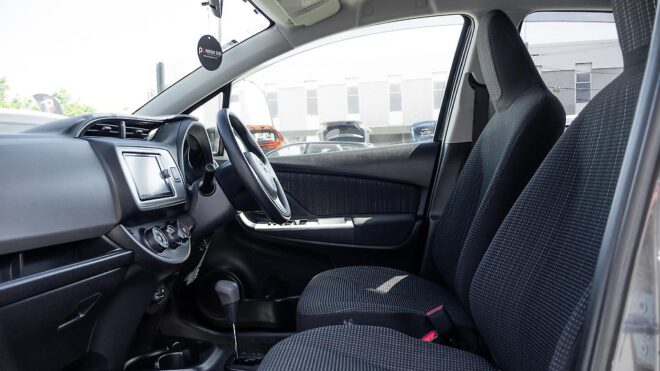 2014 Toyota Vitz F model, Push start image 316694