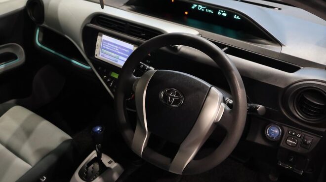 2013 Toyota Aqua S Model, Push Start, Low KMS image 312494