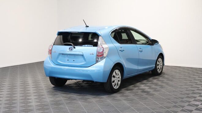 2012 Toyota Aqua G Model, Push Start, Reverse Camera, Low KMS image 318910