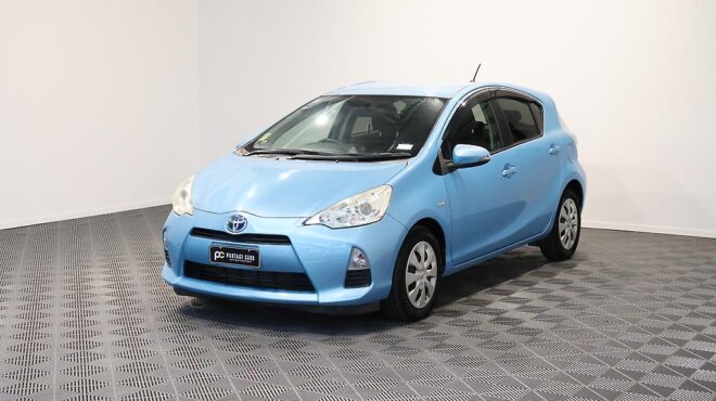2012 Toyota Aqua G Model, Push Start, Reverse Camera, Low KMS image 318908