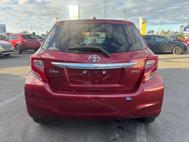 2014 Toyota Vitz Jewela Low KMS image 290804