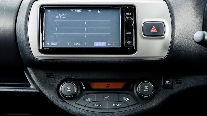 2014 Toyota Vitz Jewela S spec Apple car play image 314982