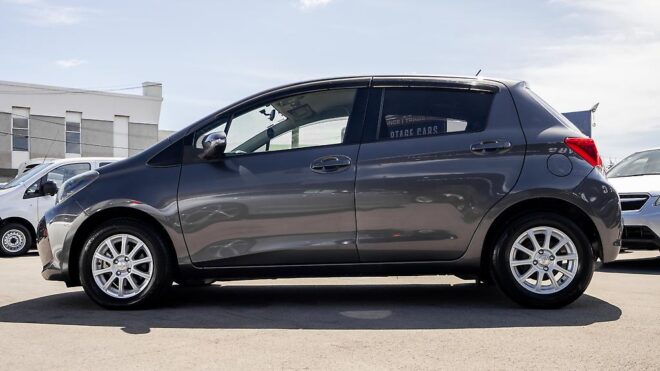 2014 Toyota Vitz F model, Push start image 316680