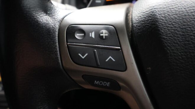 2012 Toyota Avensis Wagon Xi, Push Start, Paddle Shift image 317660