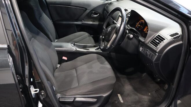 2012 Toyota Avensis Wagon Xi, Push Start, Paddle Shift image 317652
