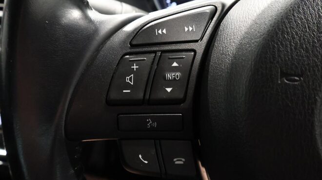 2015 Mazda Atenza 20S – Great look in black image 317188