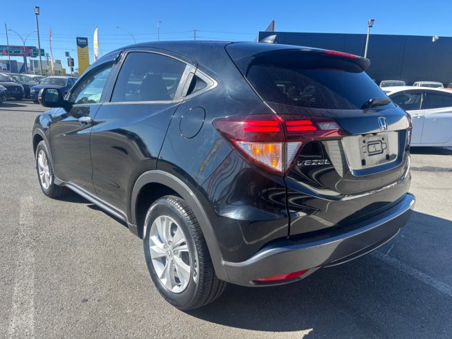 2014 Honda Vezel Hybrid X, Low KMS image 296455