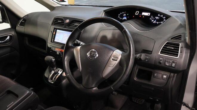 2012 Nissan Serena Highway Star Hybrid image 321848