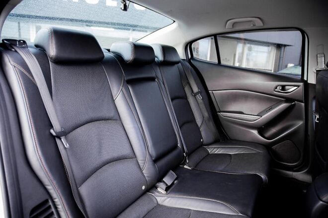 2014 Mazda Axela 20S Leather-PKG, Hybrid, Heated seats image 298101