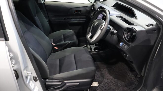 2015 Toyota Aqua S Model, Push Start, Reverse Camera image 319026