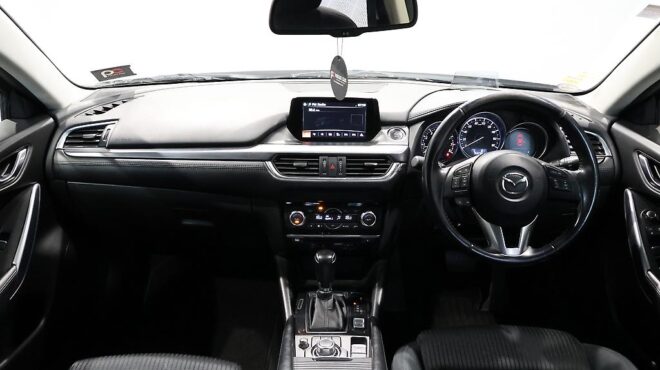 2015 Mazda Atenza 20S – Great look in black image 317184