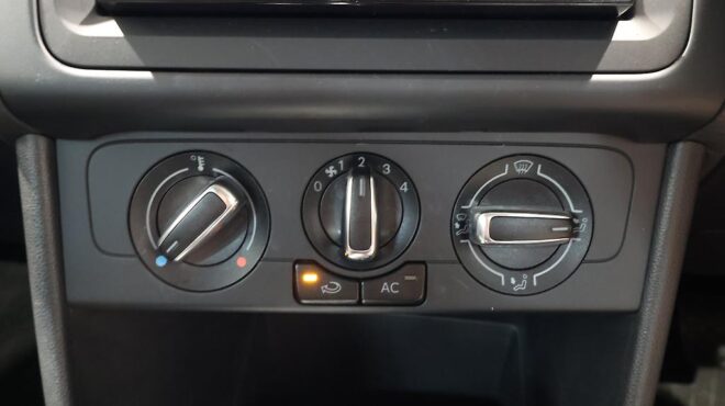 2012 Volkswagen Polo TSI Comfortline – Super Low KMS image 318525