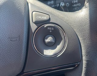 2014 Honda Vezel Hybrid X, Low KMS image 296470