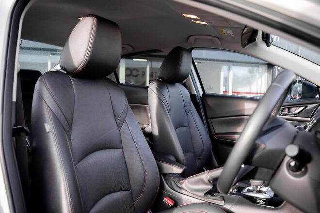 2014 Mazda Axela 20S Leather-PKG, Hybrid, Heated seats image 298099