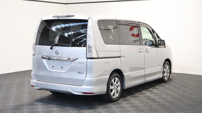 2012 Nissan Serena Highway Star Hybrid image 321839