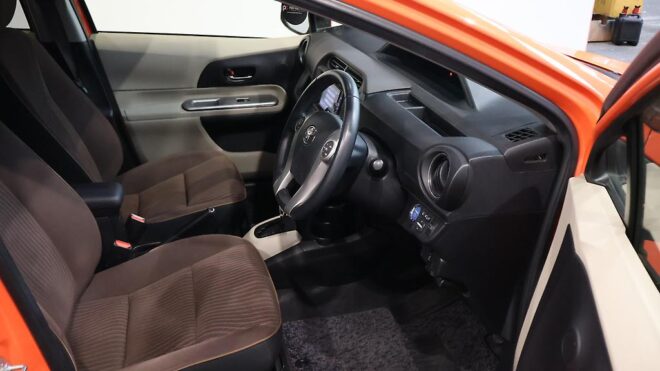 2012 Toyota Aqua Push Button Start – Alloy Wheels image 313351