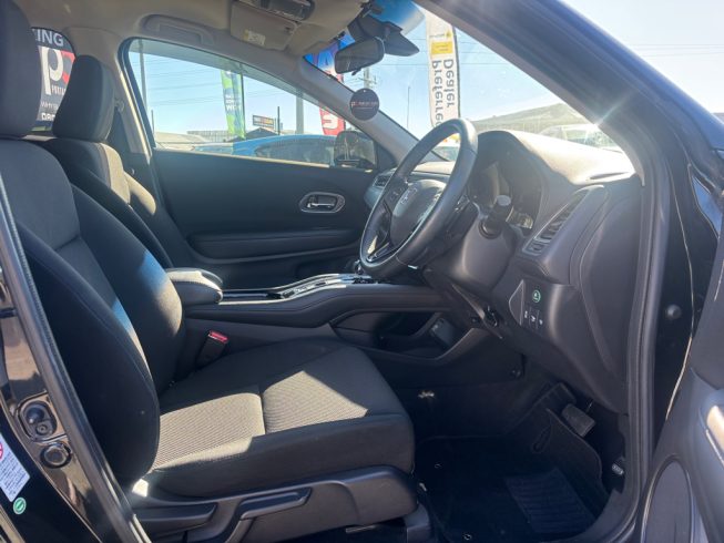 2014 Honda Vezel Hybrid X, Low KMS image 296458