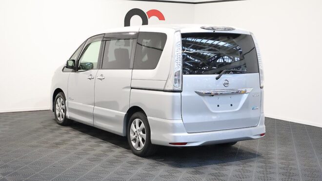2012 Nissan Serena Highway Star Hybrid image 321838