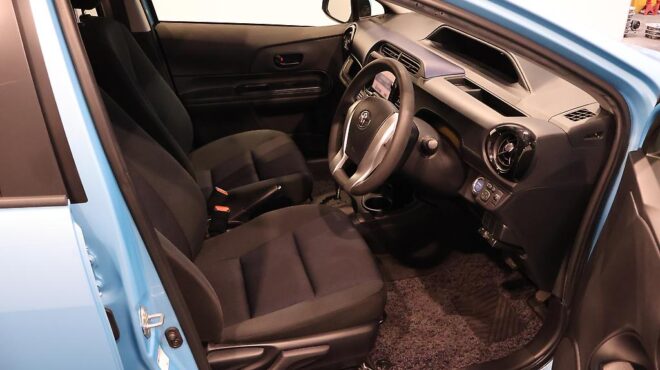 2016 Toyota Aqua S Model – Push Button Start image 317842