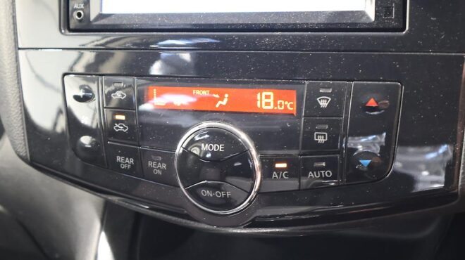 2012 Nissan Serena Highway Star Hybrid image 321852