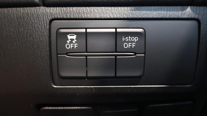 2015 Mazda Atenza 20S – Great look in black image 317186