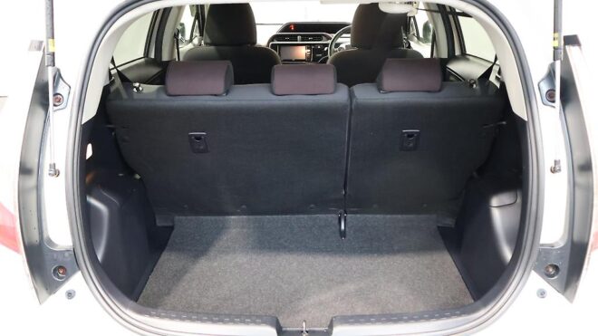 2014 Toyota Aqua G Model, Push Start, Reverse Camera, Cruise Control image 308406