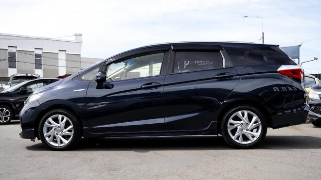 2015 Honda Shuttle Hybrid Z, Heated Seats, Reverse Camera image 312402